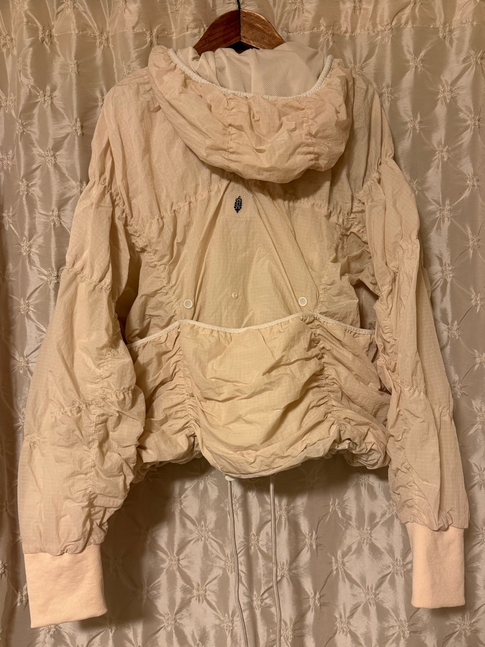 Free People FP Movement Happy Camper Pullover Lightweight Jacket Parka Cream - Picture 4 of 16